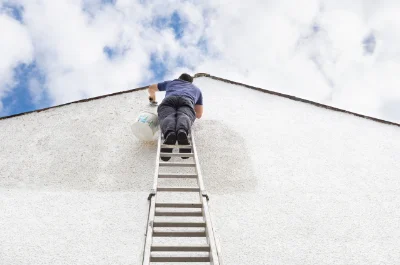 Peinture extérieure à Vernoil-le-Fourrier — façades et ravalement